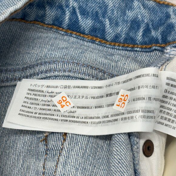 NWT Abercrombie & Fitch Women High Rise Mom Jean Shorts Size 32/14 Denim C056 10 - Picture 14 of 16